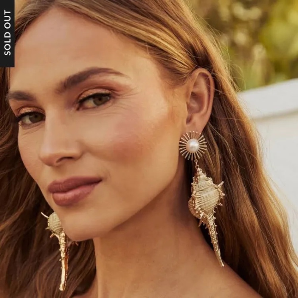 VICI lost at sea shell earrings